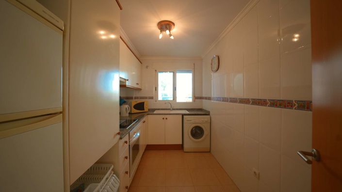 Image No.16-2 Bed Property for sale