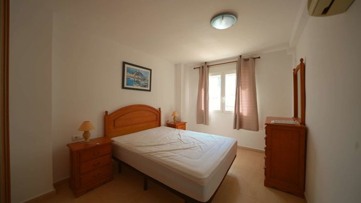 Image No.19-2 Bed Property for sale
