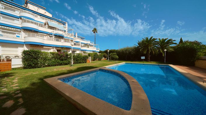 Image No.8-2 Bed Property for sale