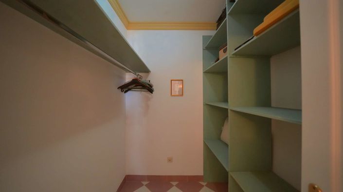 Image No.36-4 Bed Villa for sale