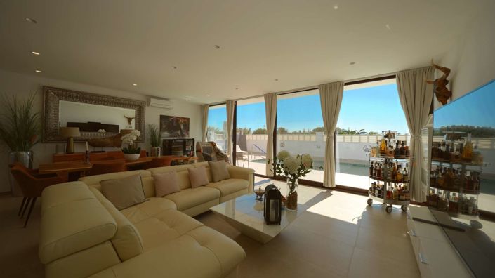 Image No.19-3 Bed Villa for sale