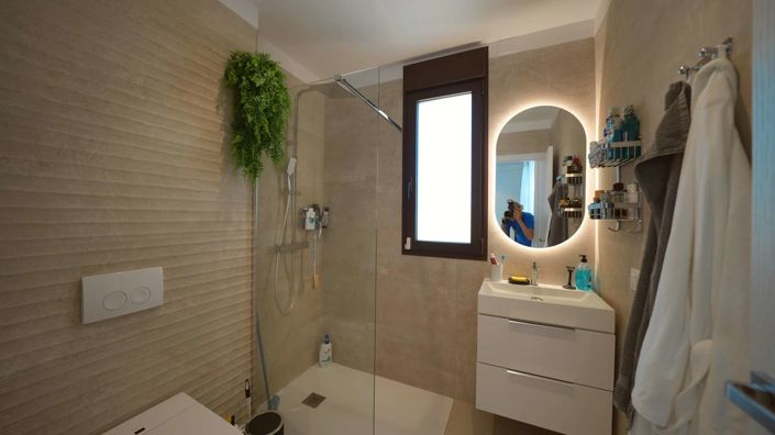 Image No.28-3 Bed Villa for sale