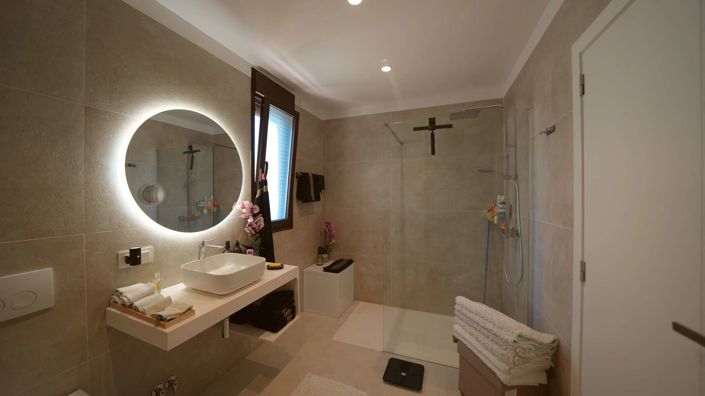 Image No.30-3 Bed Villa for sale