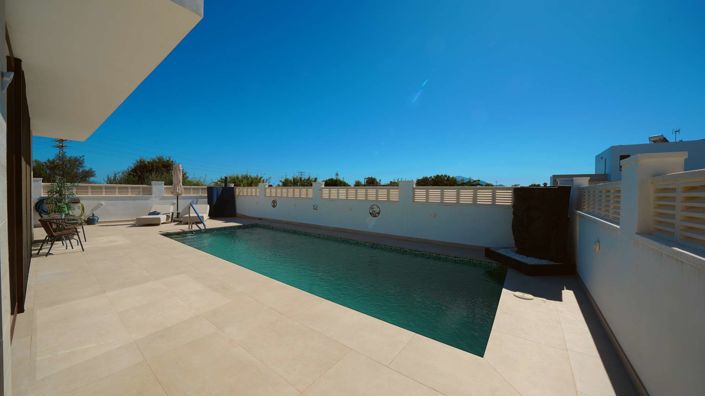 Image No.9-3 Bed Villa for sale