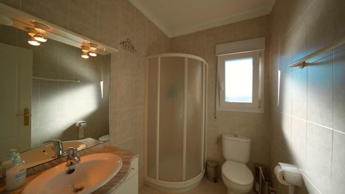 Image No.27-4 Bed Villa for sale