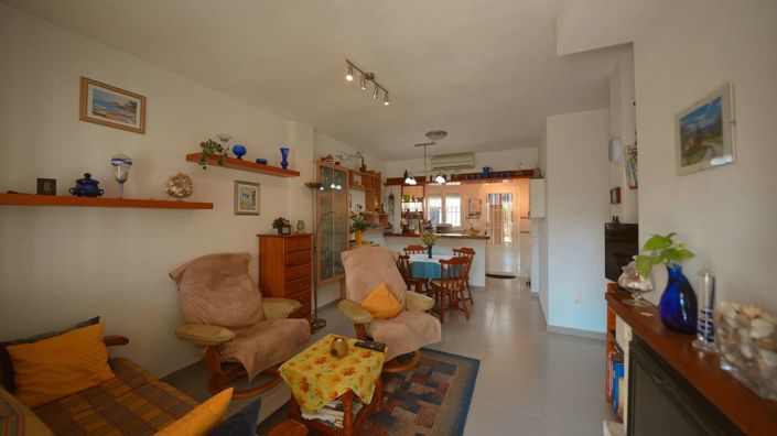 Image No.12-3 Bed Townhouse for sale