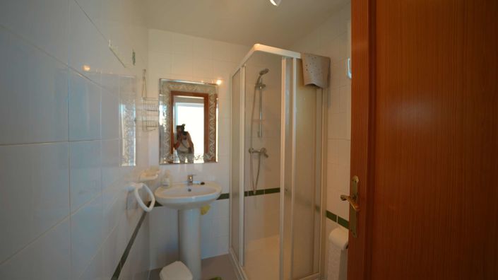 Image No.19-3 Bed Townhouse for sale