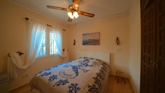 Image No.18-2 Bed Bungalow for sale