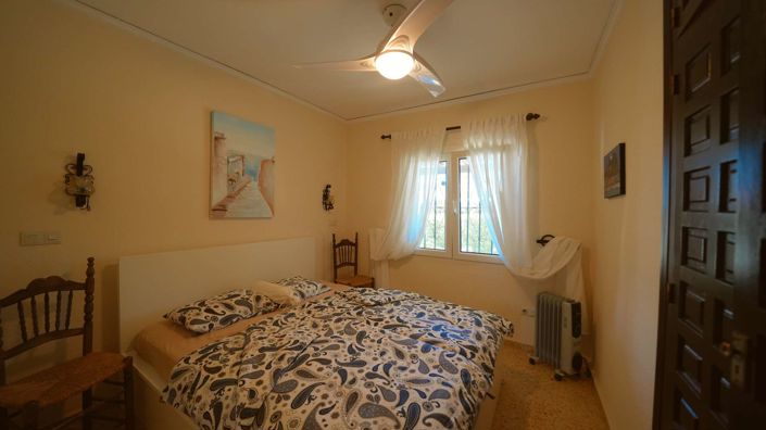 Image No.22-2 Bed Bungalow for sale