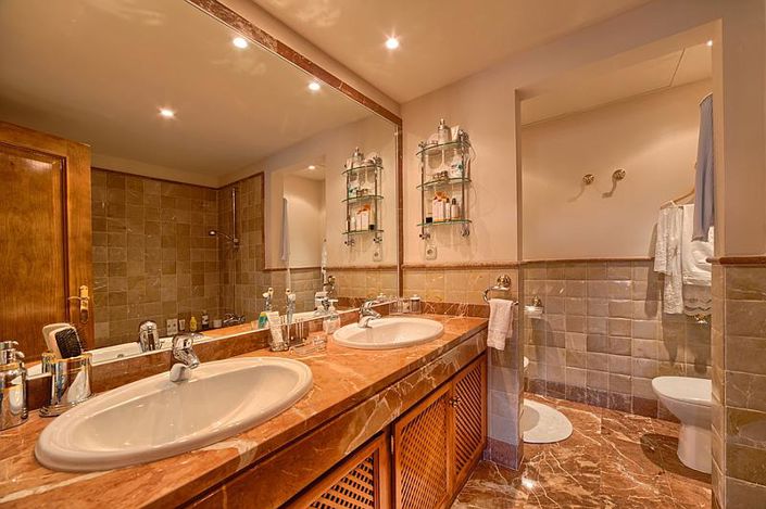 Image No.9-3 Bed Apartment for sale