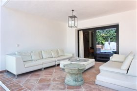 Image No.8-Villa de 4 chambres à vendre à Los Monteros