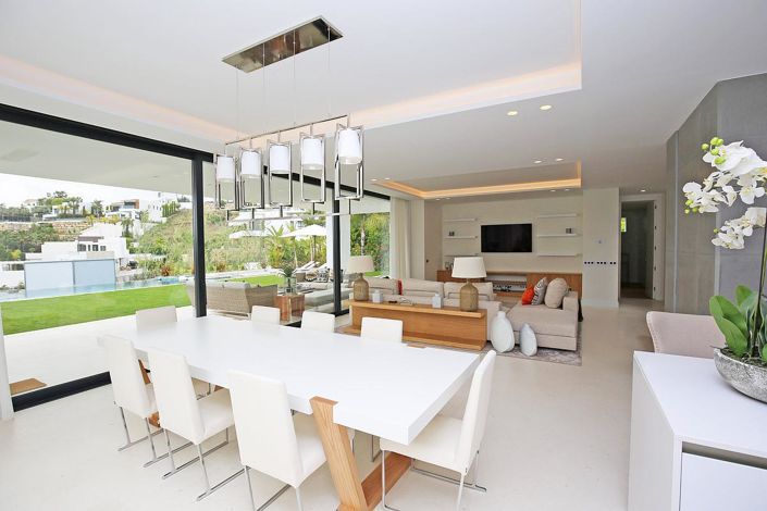 Image No.4-5 Bed Villa for sale