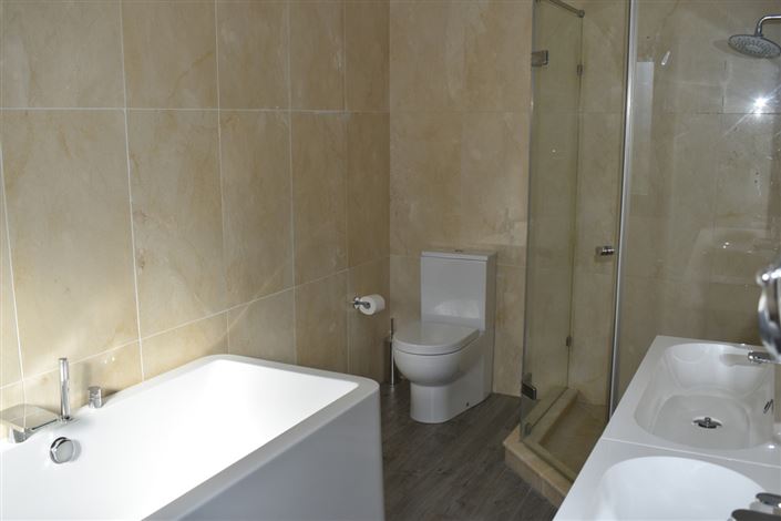 Image No.28-5 Bed Villa for sale