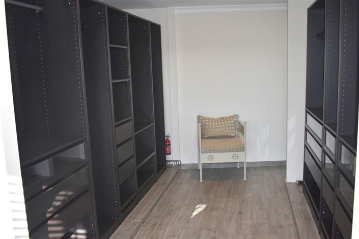 Image No.29-5 Bed Villa for sale