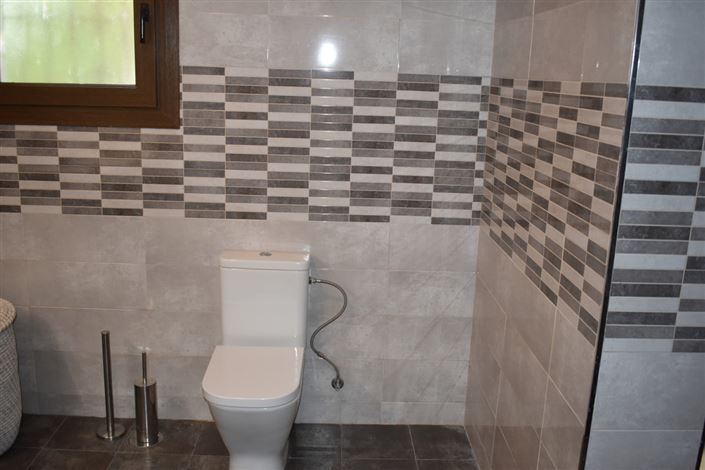 Image No.37-5 Bed Villa for sale