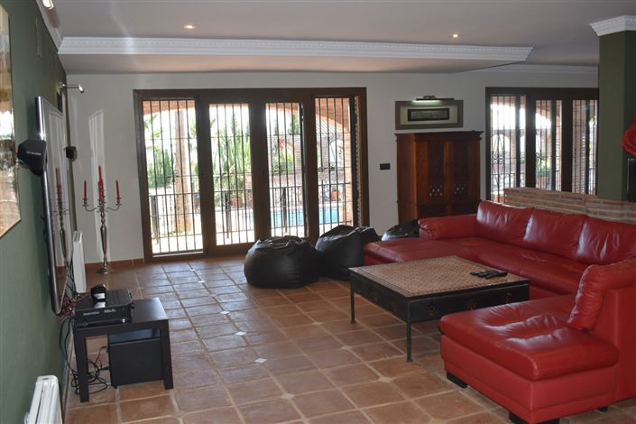 Image No.50-5 Bed Villa for sale