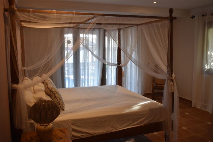 Image No.54-5 Bed Villa for sale