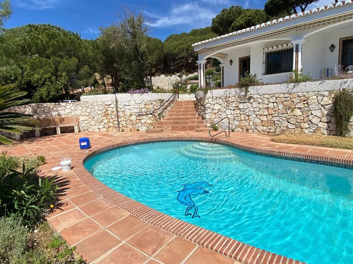 Image No.1-3 Bed Villa for sale