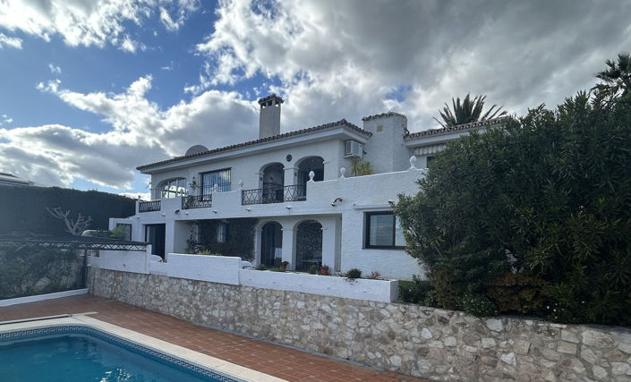 Image No.1-4 Bed Villa for sale
