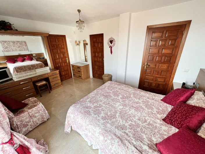 Image No.24-4 Bed Villa for sale