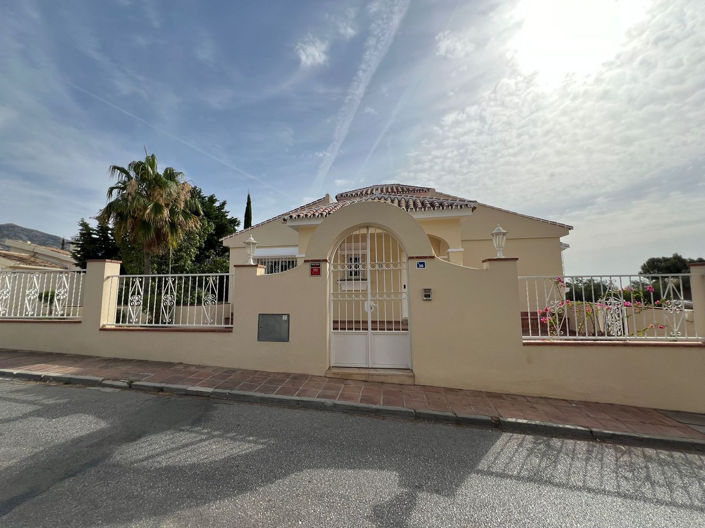 Image No.57-4 Bed Villa for sale