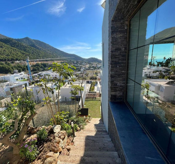 Image No.29-4 Bed Villa for sale