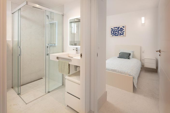 Image No.19-4 Bed Apartment for sale