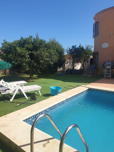 Image No.1-Villa de 5 chambres à vendre à Benalmadena