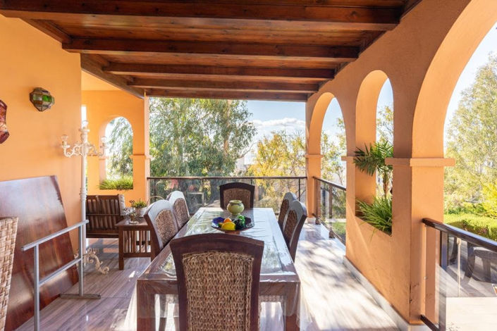 Image No.1-4 Bed Villa for sale