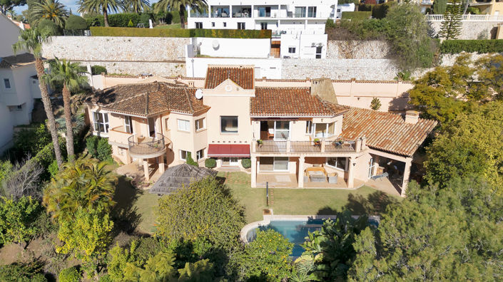 Image No.1-4 Bed Villa for sale