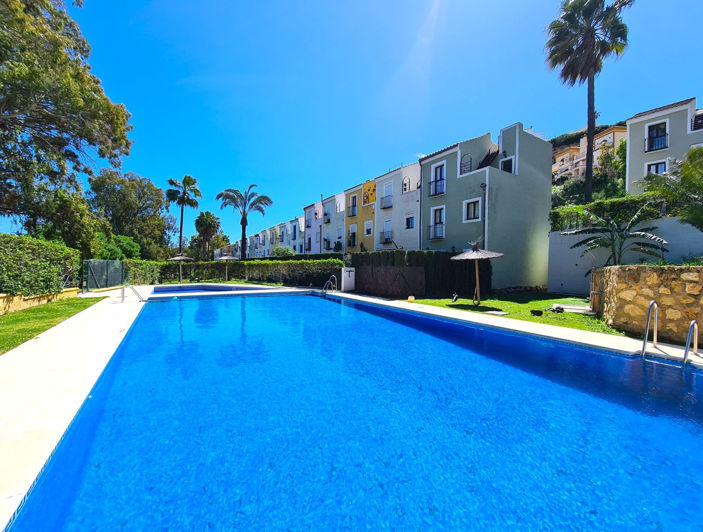 Image No.1-3 Bed Townhouse for sale