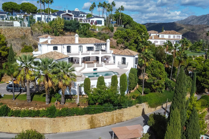 Image No.1-5 Bed Villa for sale