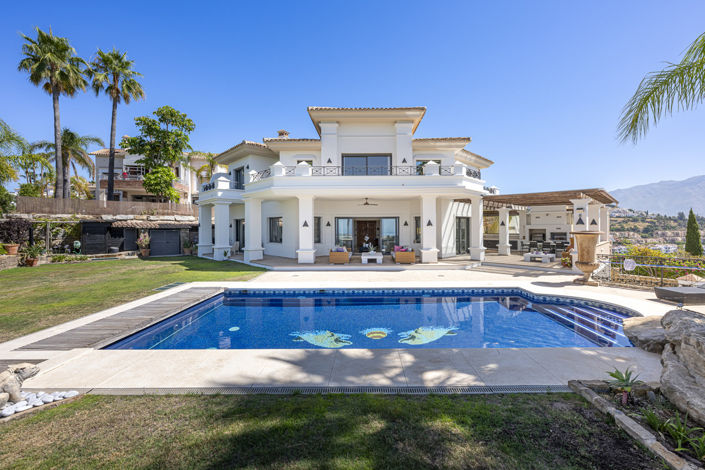 Image No.1-4 Bed Villa for sale