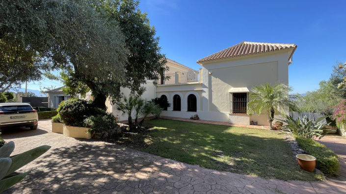 Image No.1-4 Bed Villa for sale