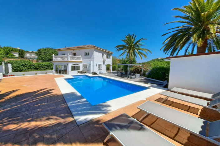 Image No.1-5 Bed Villa for sale