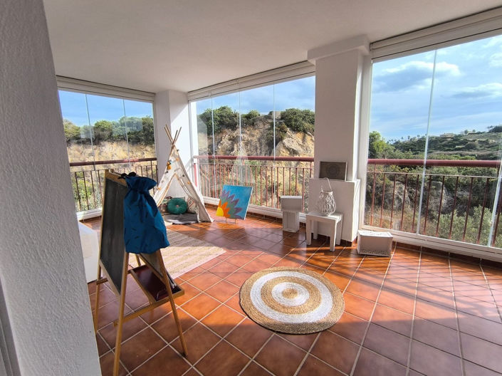 Image No.1-5 Bed Apartment for sale