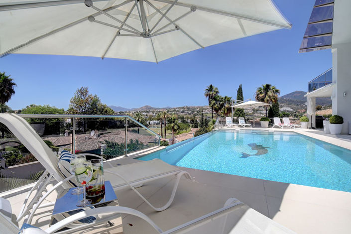 Image No.1-5 Bed Villa for sale