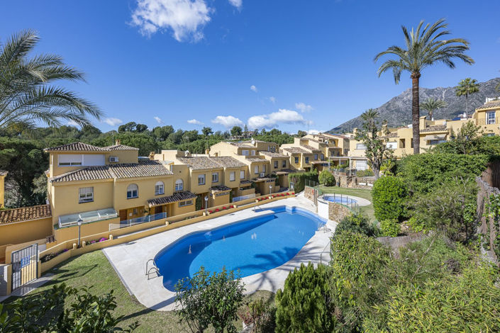 Image No.1-3 Bed Villa for sale