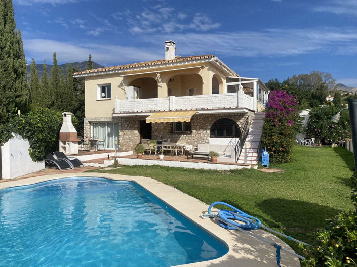 Image No.1-5 Bed Villa for sale