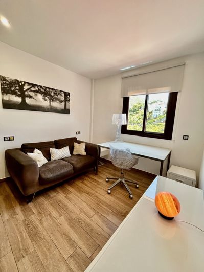 Image No.8-3 Bed Apartment for sale