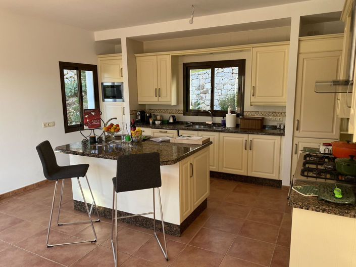 Image No.10-4 Bed Villa for sale