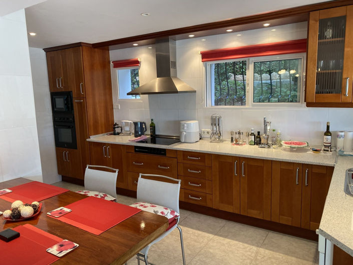 Image No.12-4 Bed Villa for sale