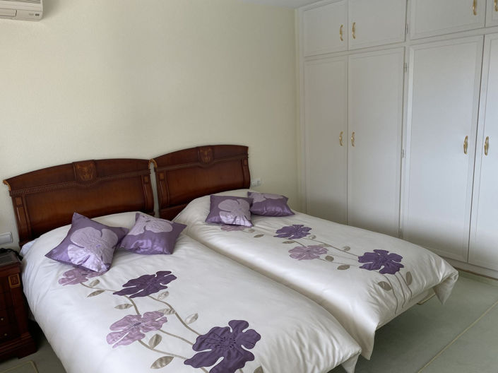 Image No.25-4 Bed Villa for sale