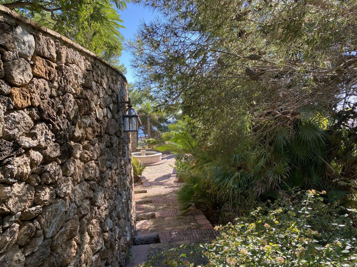 Image No.44-4 Bed Villa for sale