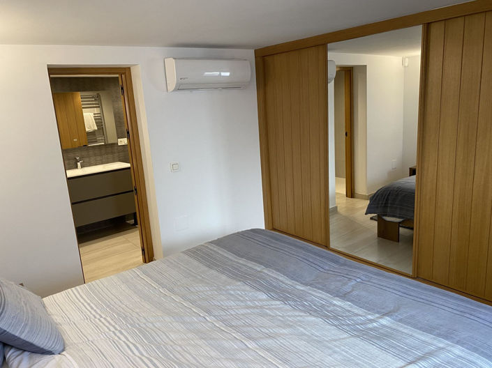 Image No.12-2 Bed Townhouse for sale