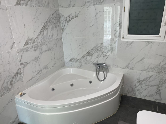 Image No.19-3 Bed Apartment for sale