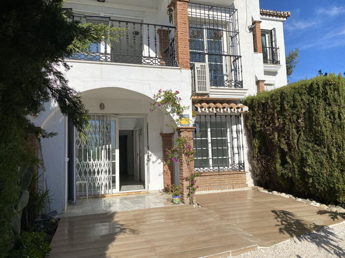 Image No.22-3 Bed Apartment for sale