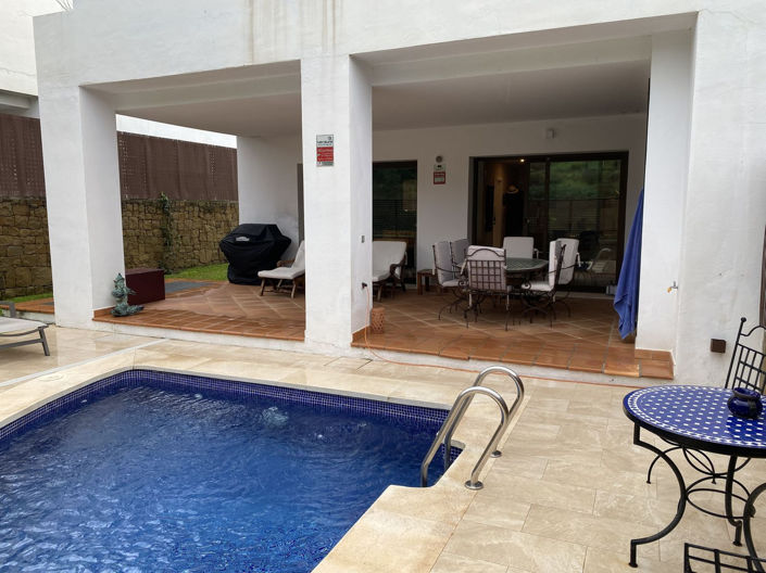 Image No.24-3 Bed Villa for sale