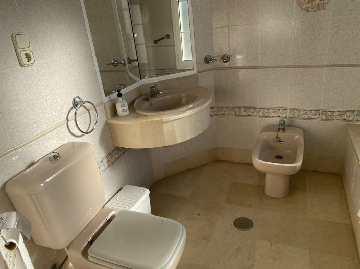 Image No.17-3 Bed Penthouse for sale