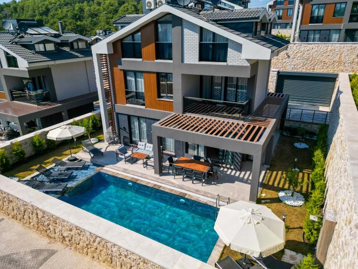 Image No.1-3 Bed Villa for sale